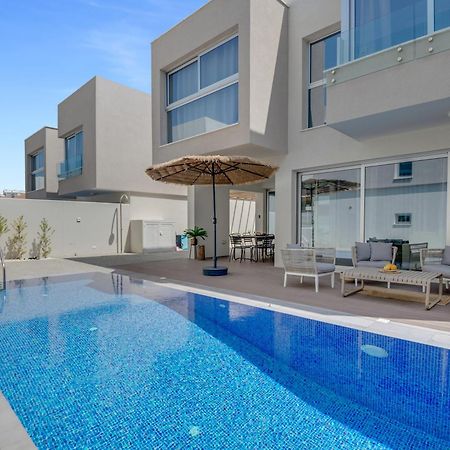 Sanders Mythical Blue Villas Paralimni Exterior foto
