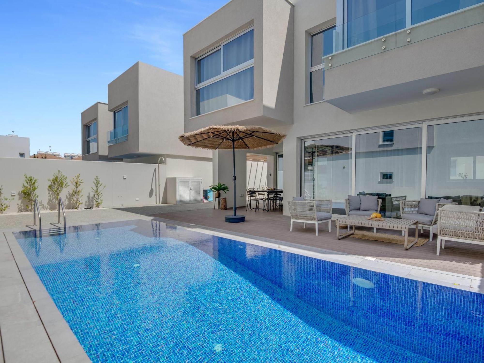 Sanders Mythical Blue Villas Paralimni Exterior foto